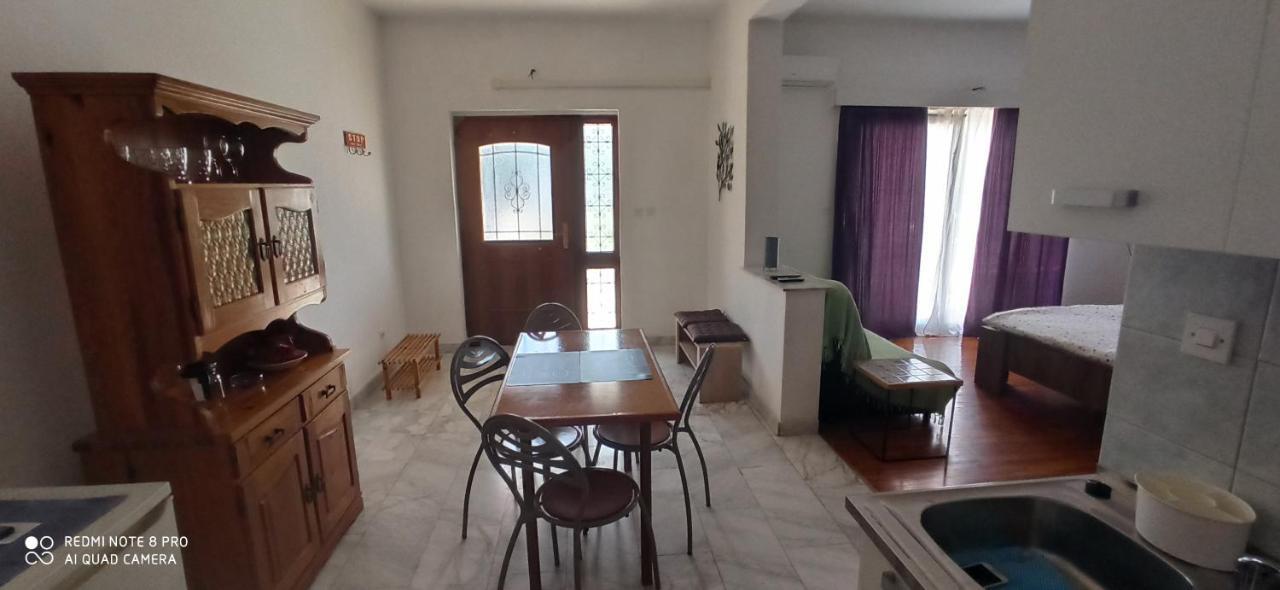 Apartments Mamic Pula Exterior photo